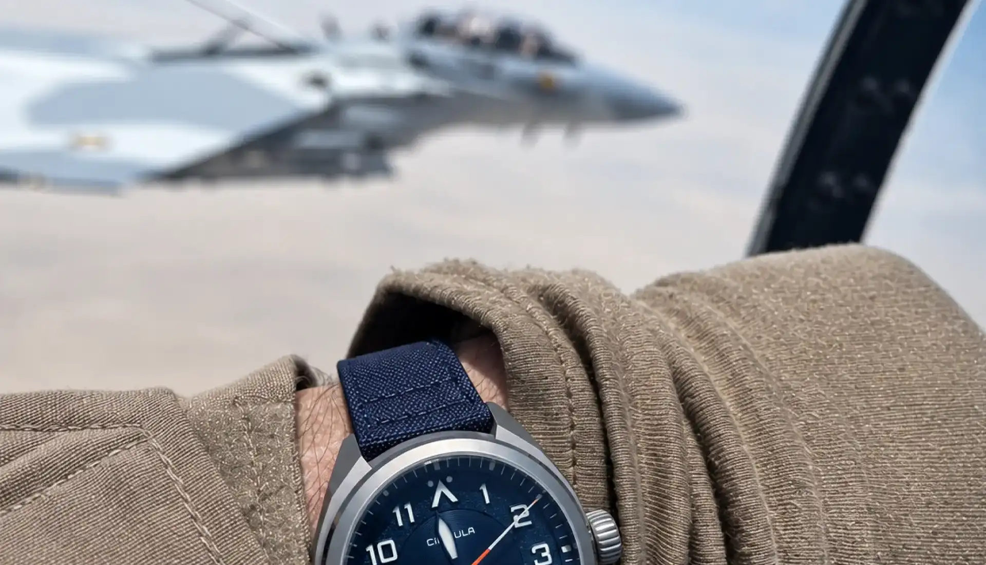 proflight-story-blau-parallax-circula-watches
